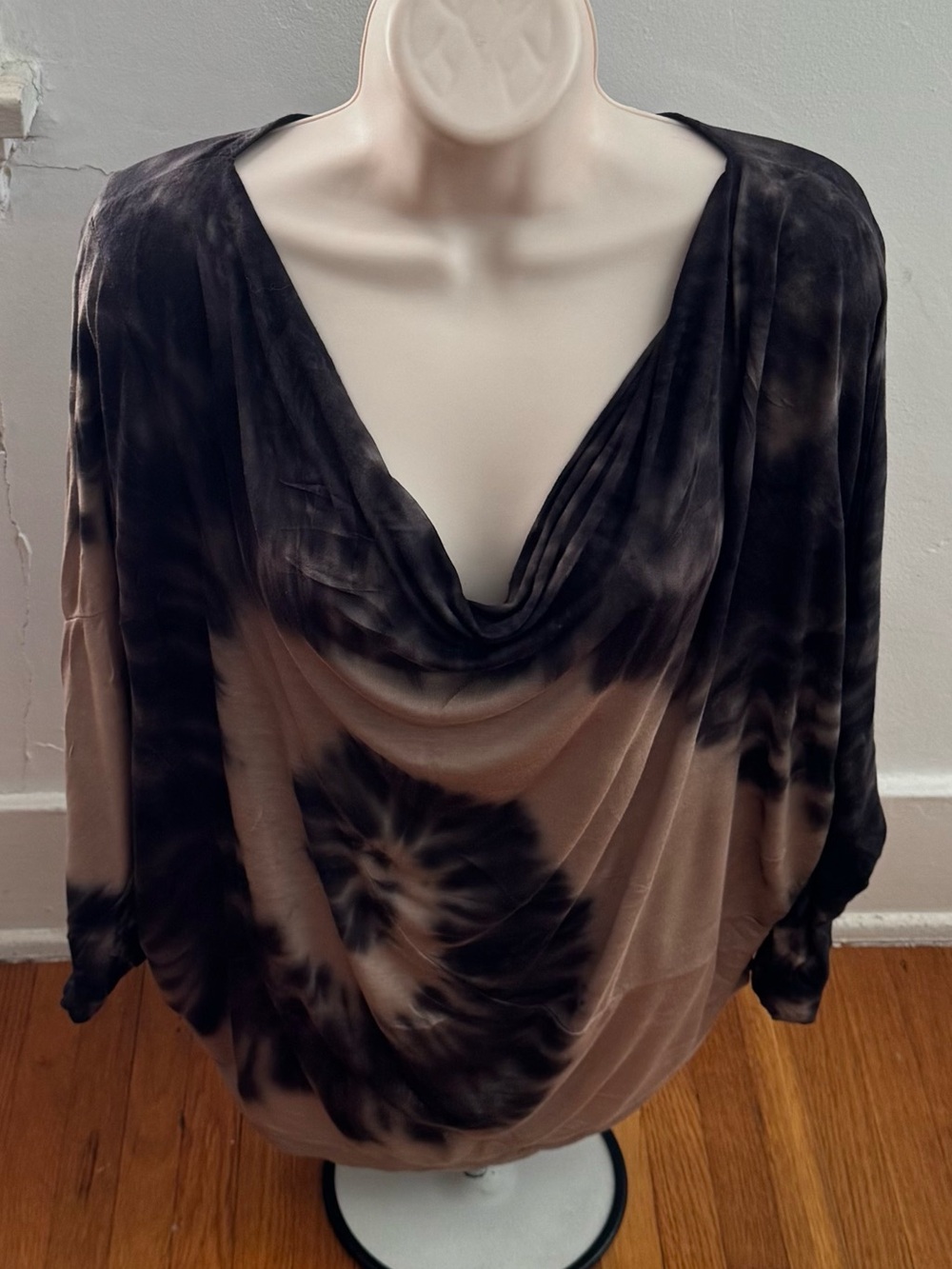 Young Fabulous & Broke Brown and Black Tie-Dye Draped Cowl dolman sleeve Top, S